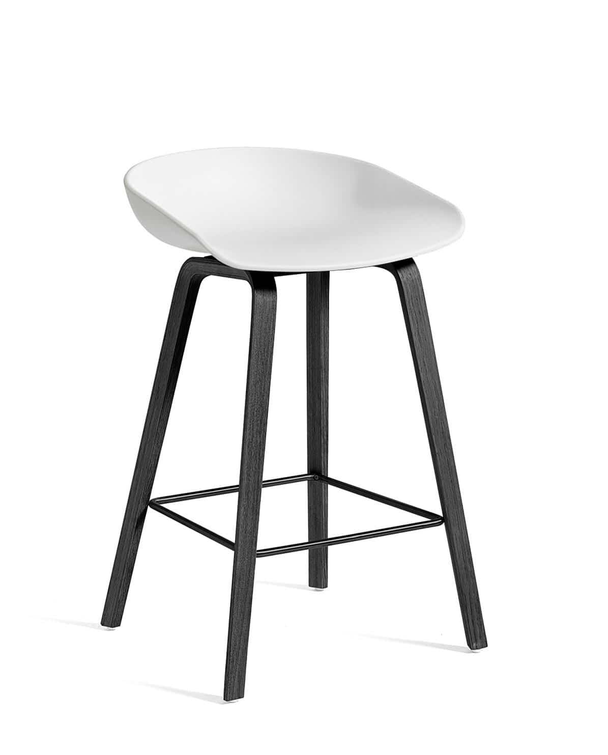 Barhocker About A Stool AAS32 Black Water-based Lacquered Oak 