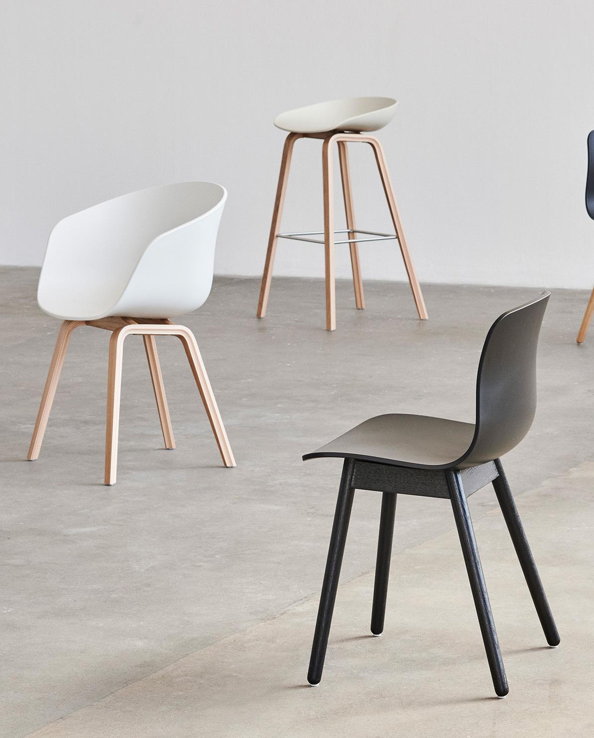 Stuhl About A Chair AAC12 Black Water-based Lacquered Oak 