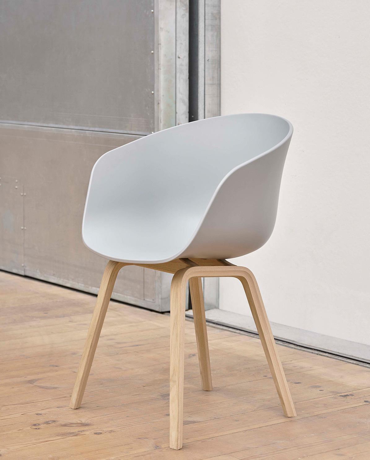 Stuhl About A Chair AAC22 Water-based Lacquered Oak 