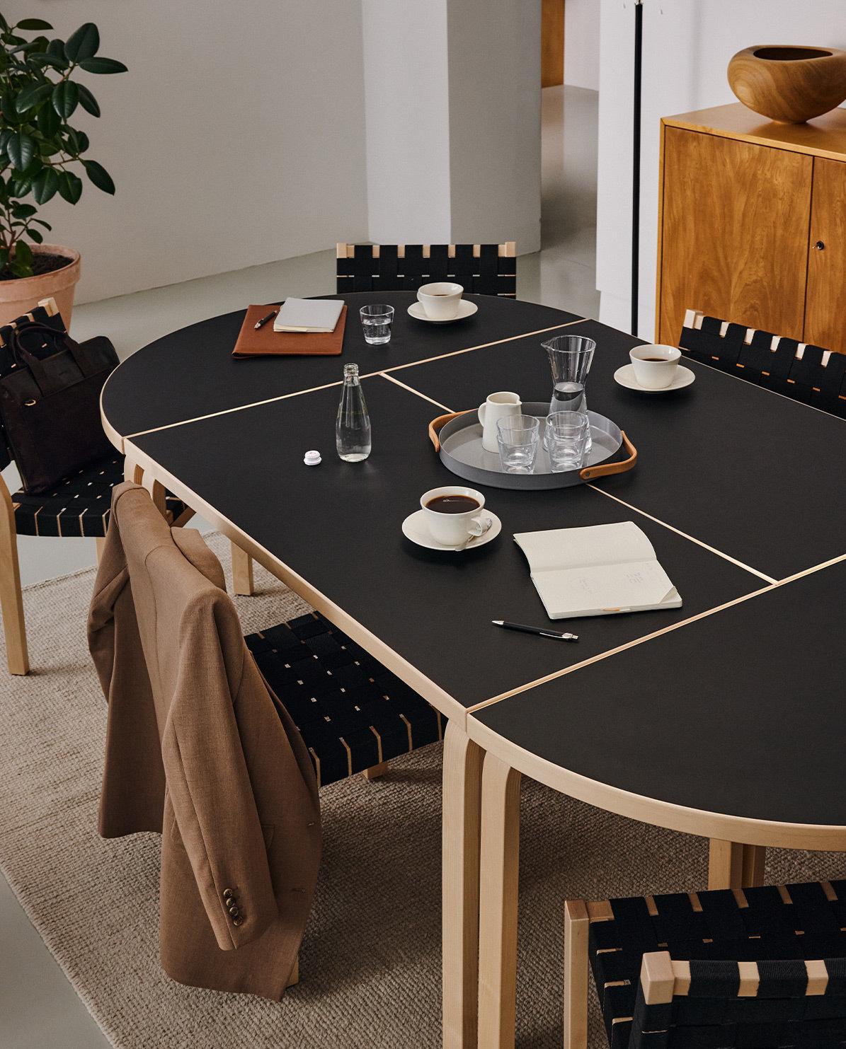 Tisch Aalto Table 81A One Size